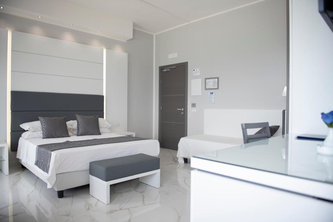 Hotel Blu Porto Cesareo Exterior photo